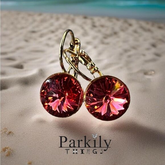 Handcrafted petite earrings with sparkly Swarovski crystal - Picture 1 of 5